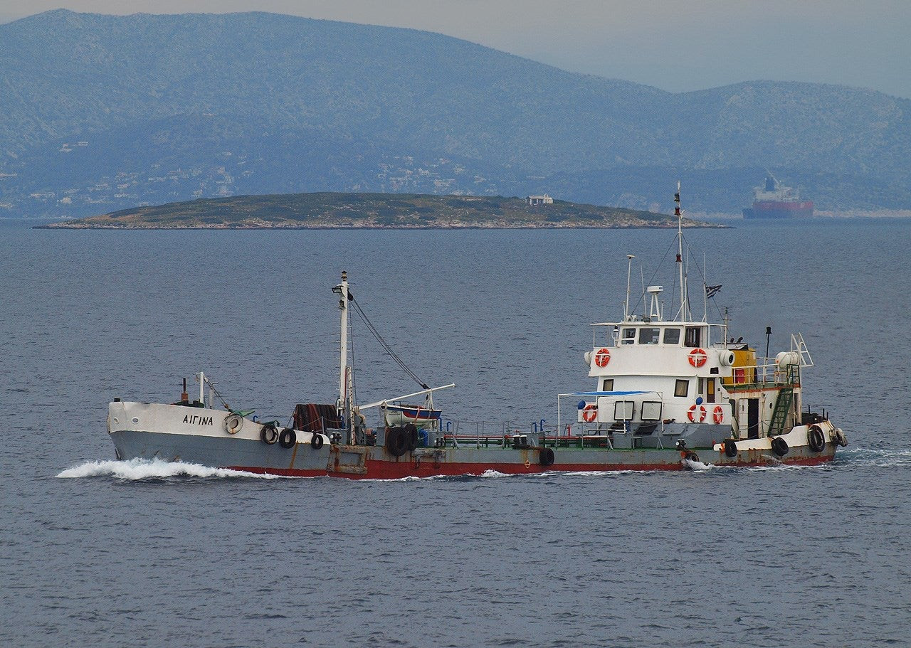 Συνελήφθη ο πλοίαρχος της υδροφόρας «Αίγινα» – Αναγνωρίστηκαν οι 2 νεκροί